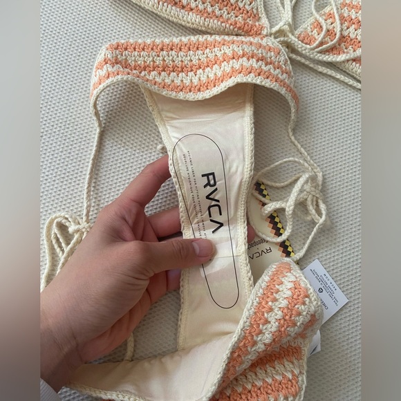 Flor Beige and Orange Striped Crochet
Bikini set - Picture 8 of 9